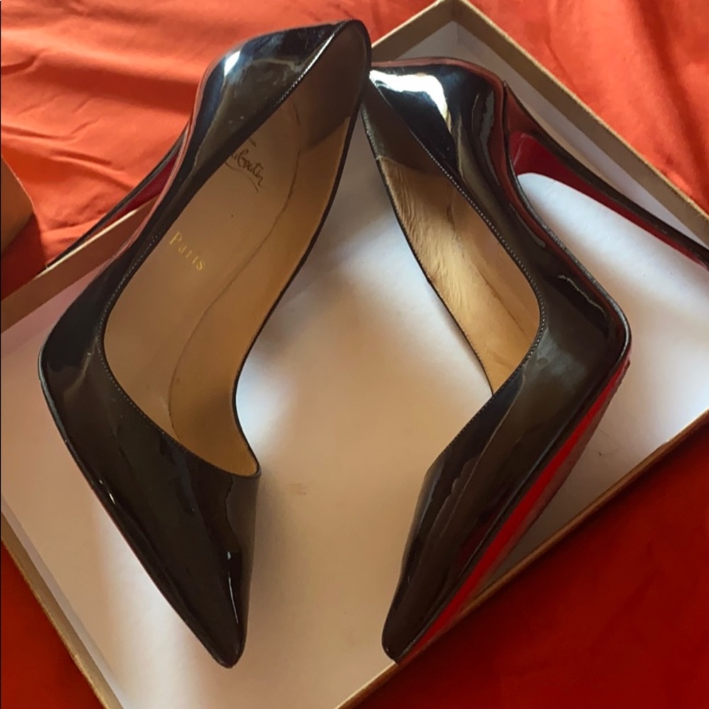 Black Christian louboutin